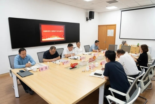 盈浦街道党工委开展理论学习中心组学习，深入学习贯彻中央八项规定精神