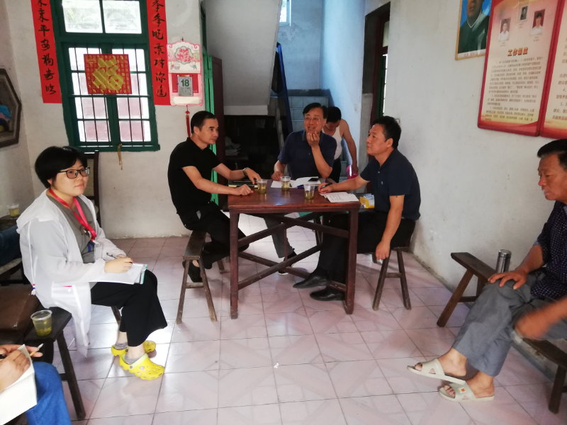 区农业农村委党委委员、副主任龚海明一行到练塘镇东泖村调研座谈.jpg