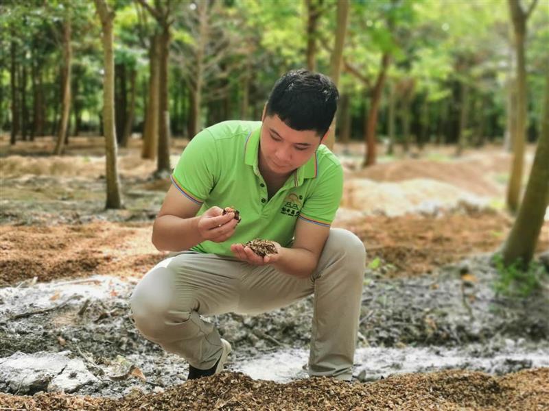 0910_083658_713.jpg 2.jpg