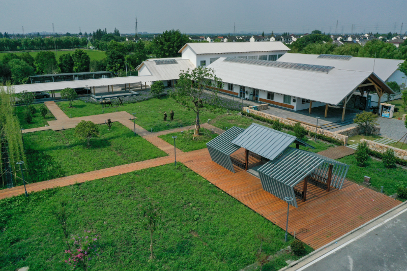 0906_095050_333.jpg 游客中心花园.jpg