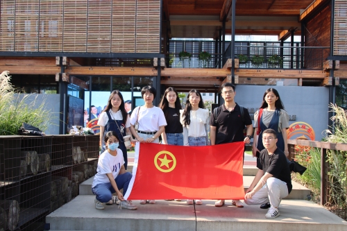 “青春红途，向前一步”上海红色大寻访活动 圆满完成