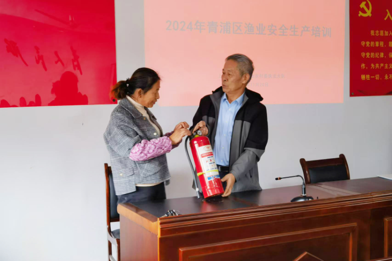 正确使用消防器械.jpg