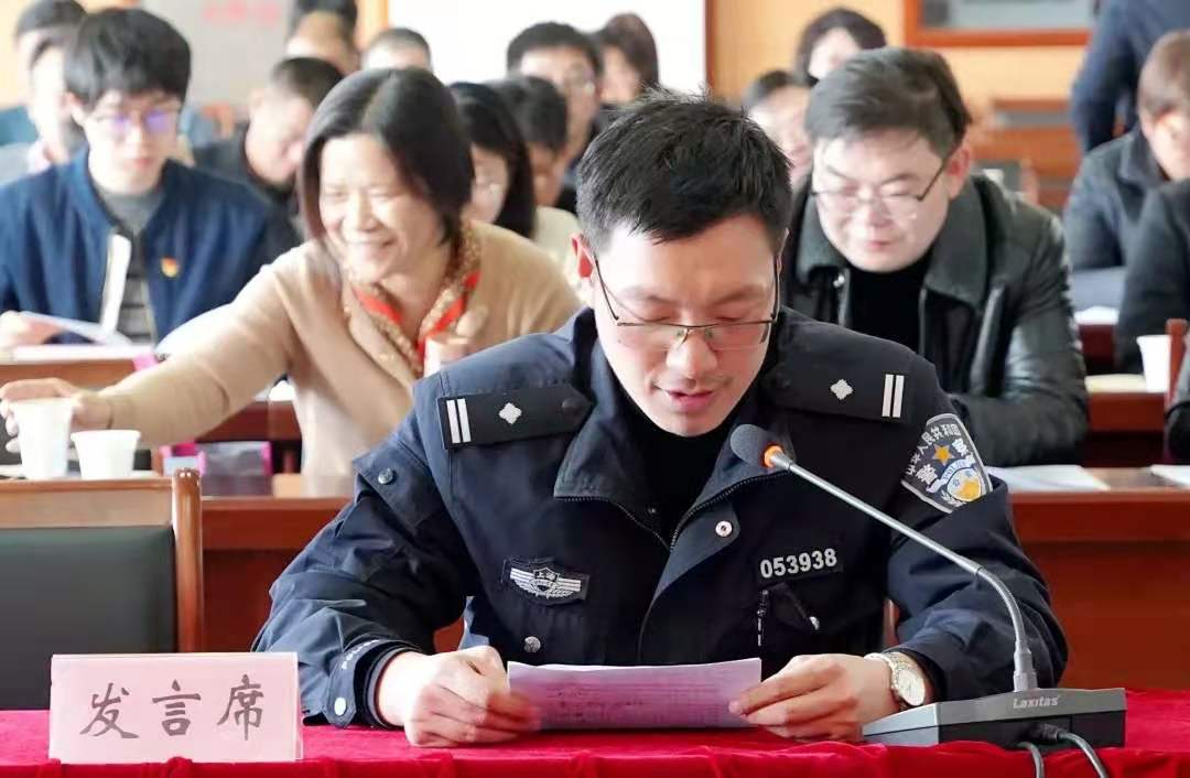 1201_103857_228.jpg 0d6348f9579f1b8238c4b6f4a1837ea.jpg