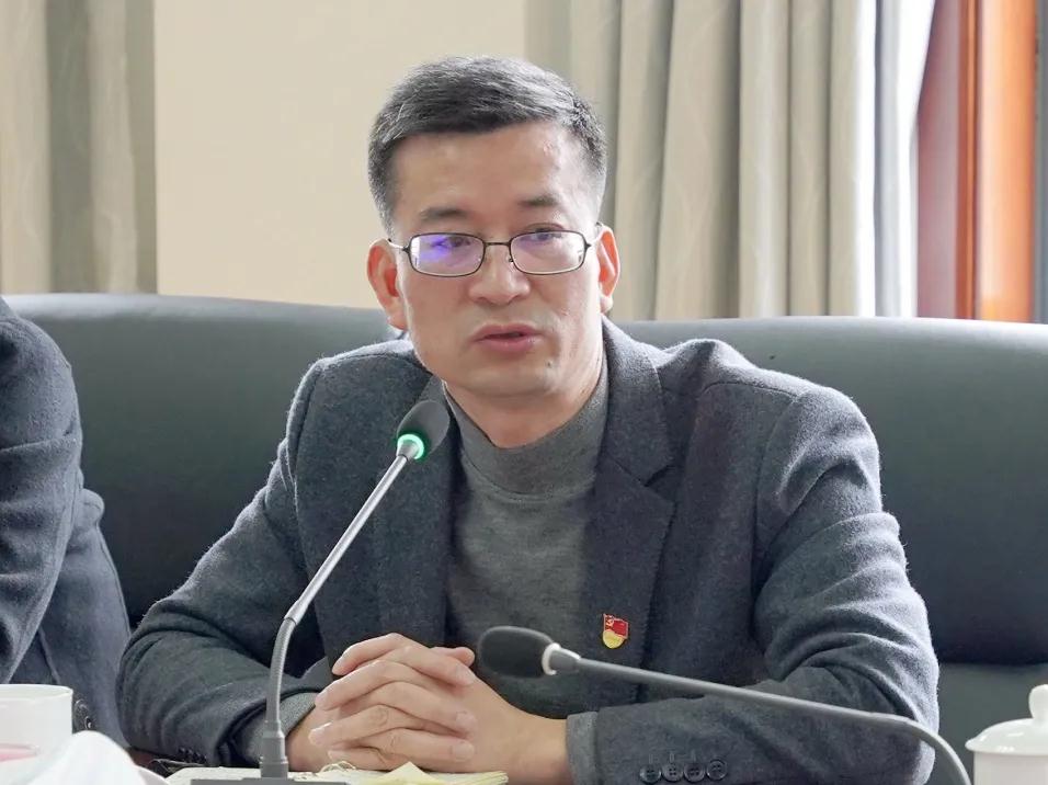 0308_133303_354.jpg 0308_133303_354.jpg