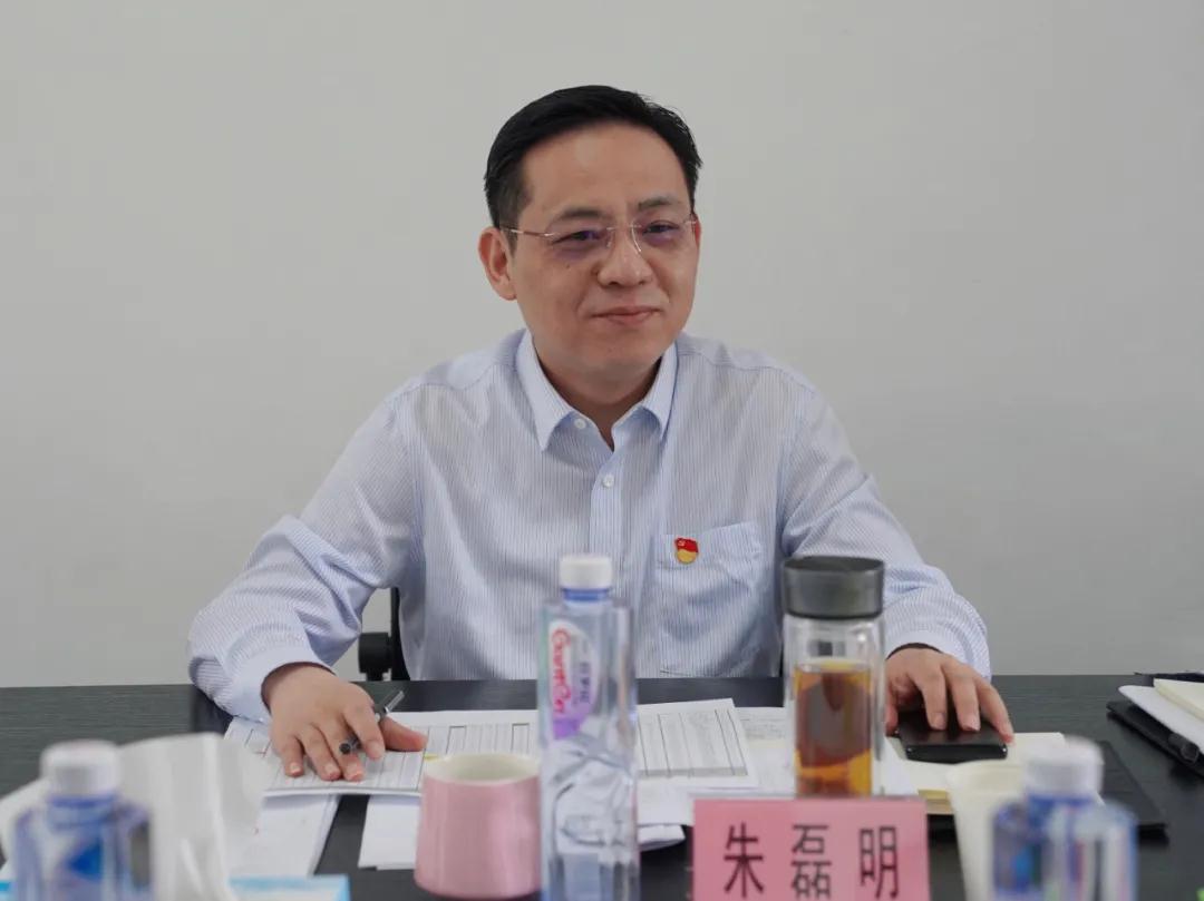 副区长金俊峰来白鹤镇调研指导新冠疫苗接种工作