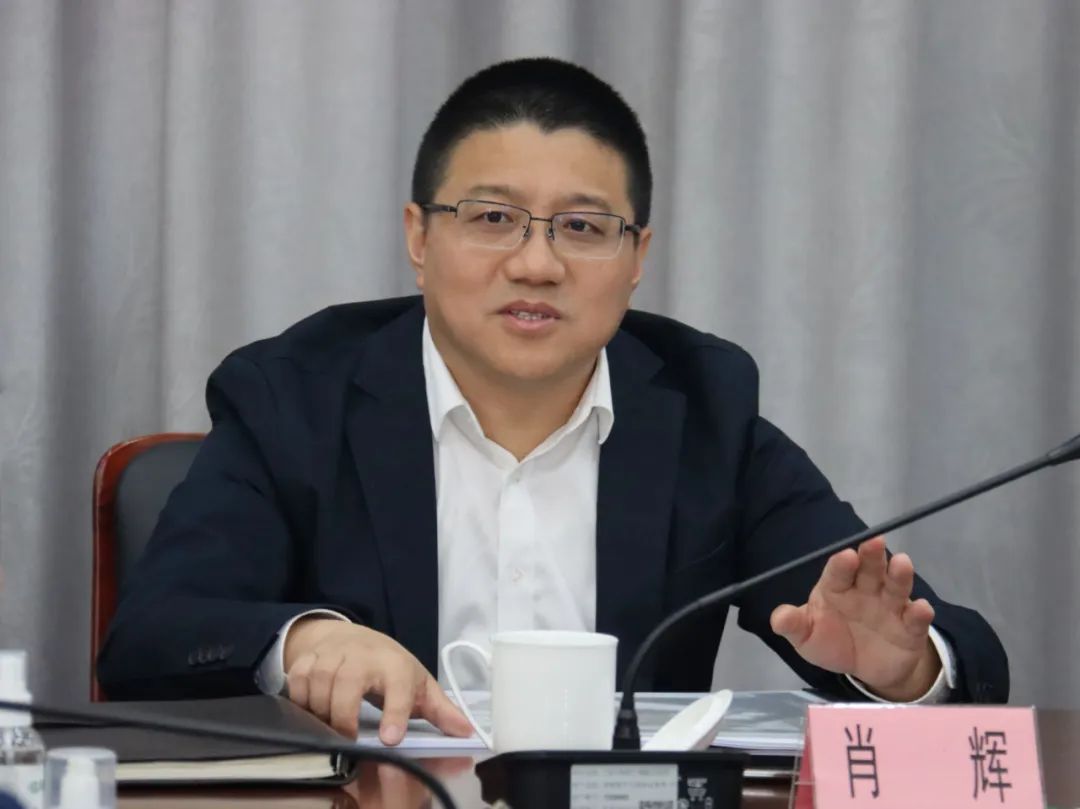 箭在弦上蓄势待发副区长肖辉来白鹤镇调研指导小梁薄板房屋拆落地改造