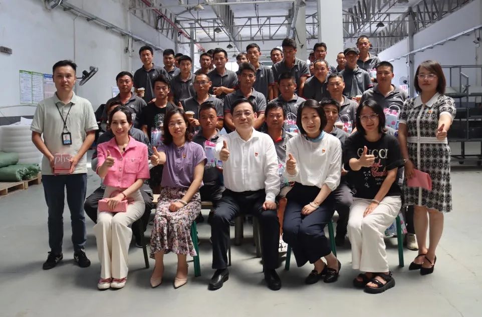 0712_093852_495.jpg 0712_093852_495.jpg