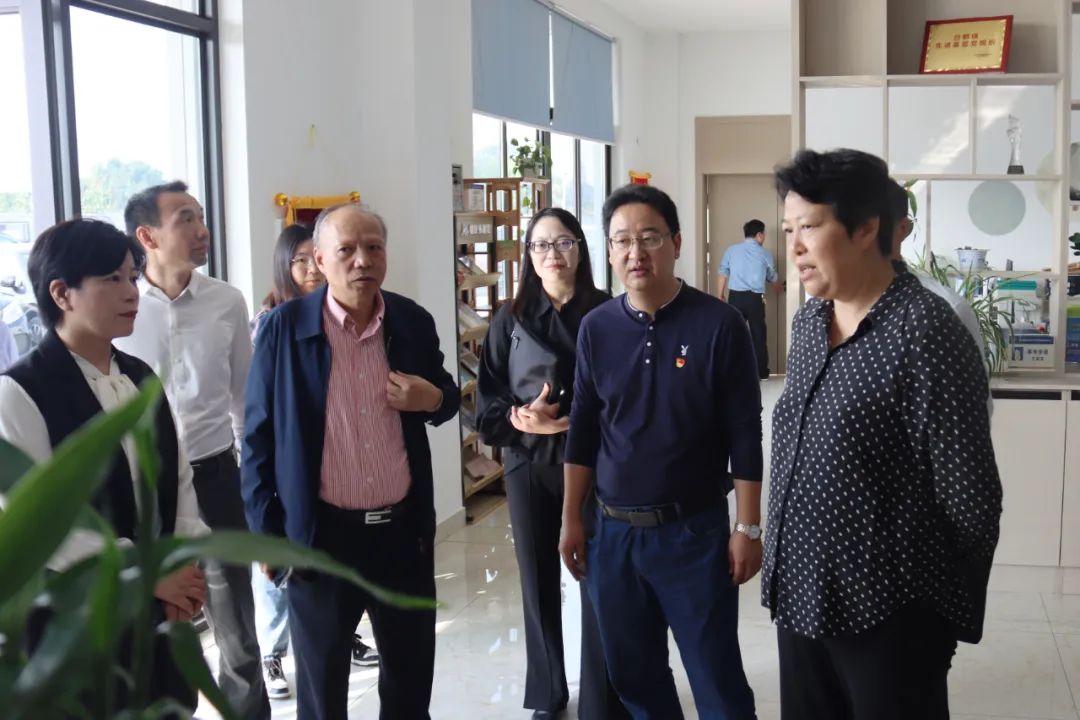 1030_140410_994.jpg 1030_140410_994.jpg