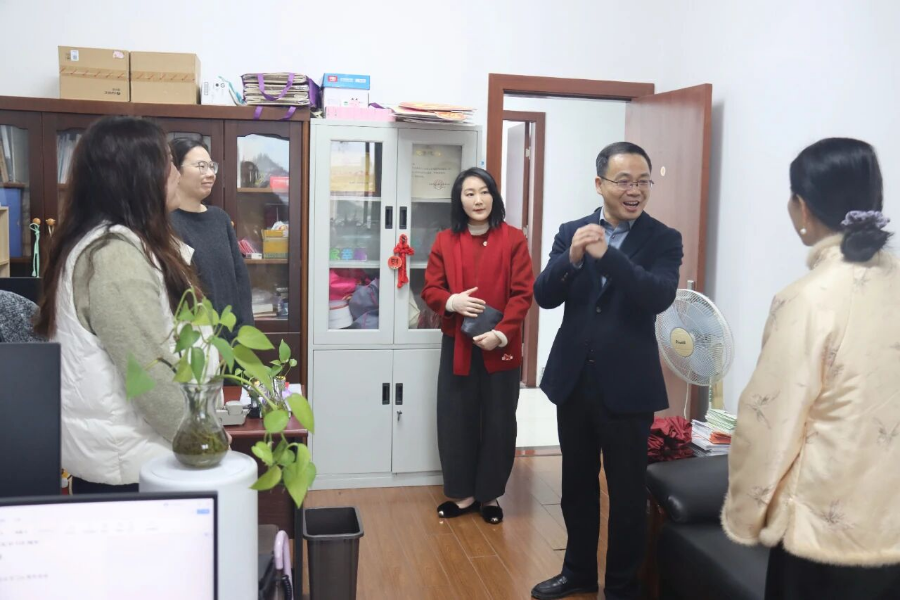 0225_082702_531.jpg 111.jpg