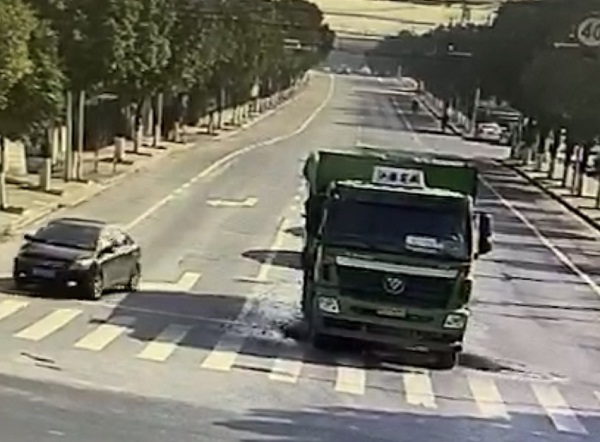 1877888366（600）.jpg