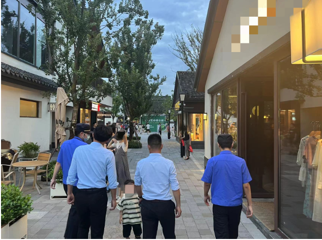 青浦区徐泾城管：常巡常查防反复 环境面貌大飞跃_工作动态_城管执法局_上海市青浦区人民政府