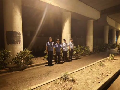 青浦区赵巷城管：听民声，解民忧 护航餐饮合规经营