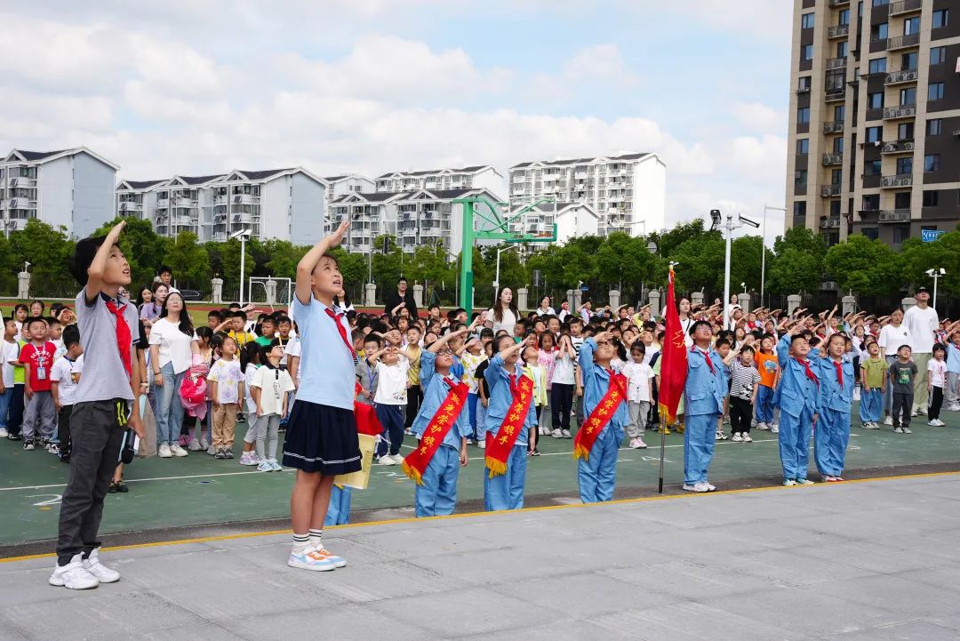 牵手高校，筑梦未来！探访重固全新九年一贯制学校开学第一天