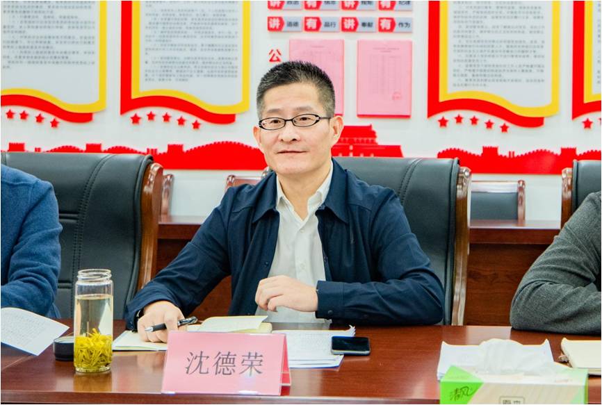 10月28日上午,区建管委党组书记,主任程卫东,党组成员,副主任浦浩良及