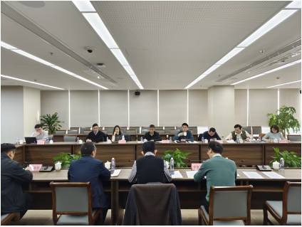 市住建委来青开展新城环境品质和新基建专项工作考核.jpg