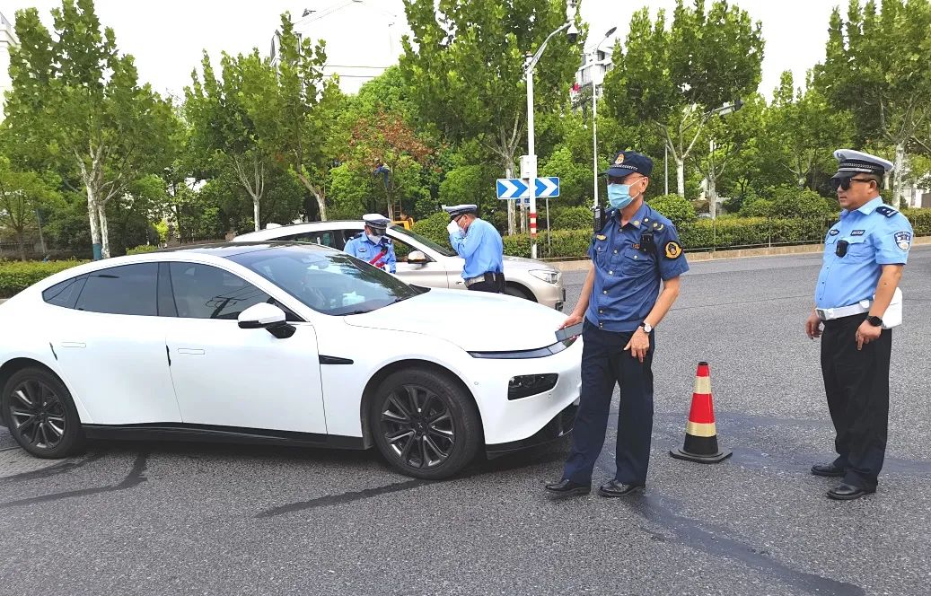 开学季严查非法营运 保障师生安全出行_业务动态_特色专栏_建管委