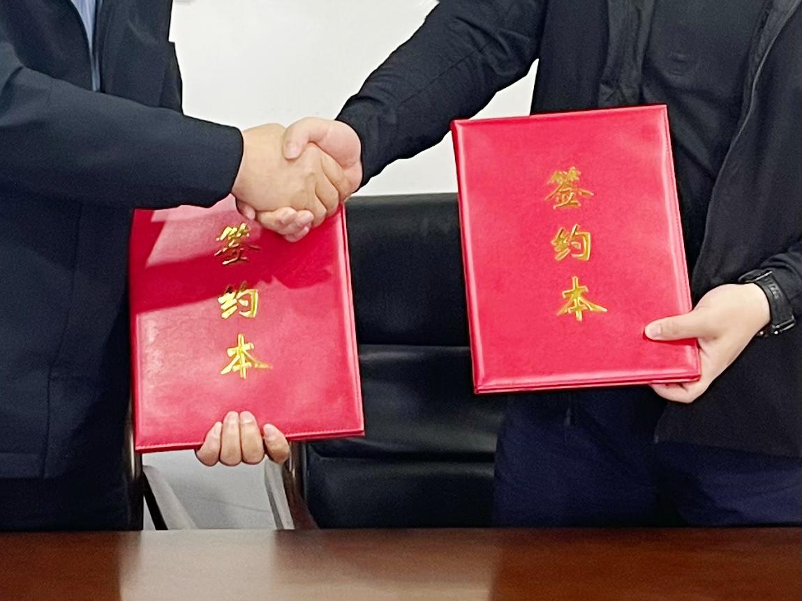 1213_164211_625.jpeg 区建管所与公安经侦支队签订招投标行政执法 与刑事司法衔接合作1.jpeg