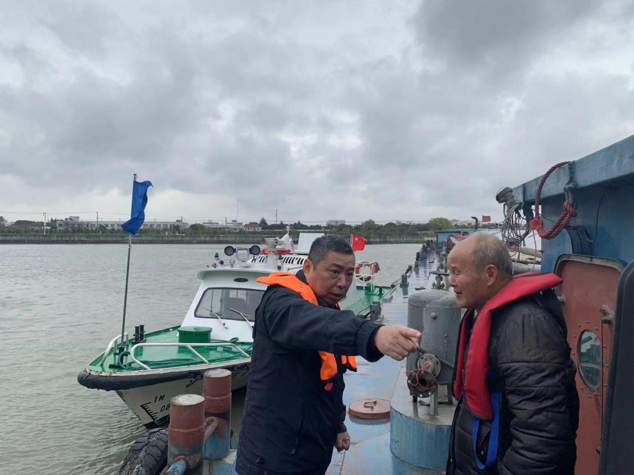 区港航中心急水港站 积极应对寒潮大风天气确保港口航道安全3.jpeg