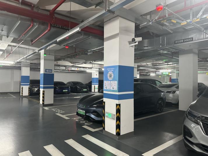 智慧停车新玩法——体验停车、寻车的轻松与便捷1.jpeg
