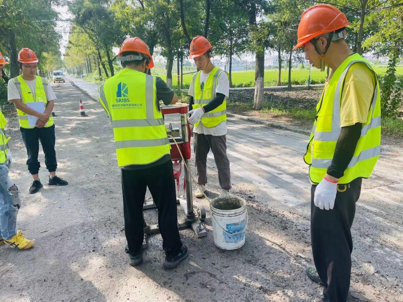 0926_103108_619.jpg 加强施工质量管理 区道运中心组织开展施工过程中检测工作2.jpg