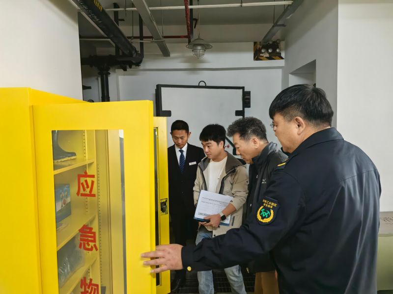 区建管委组织开展四季度地下空间安全使用联合检查2.jpg