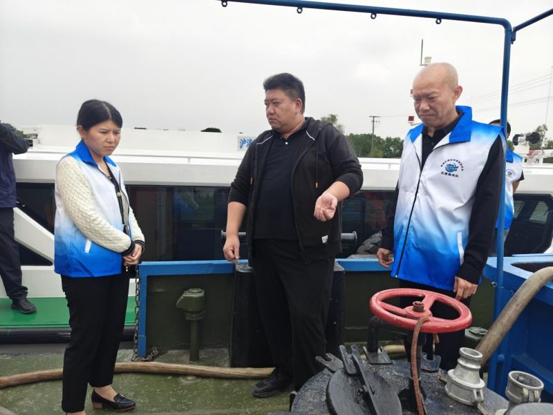 筑牢水上防线 护航进博盛会8.jpg