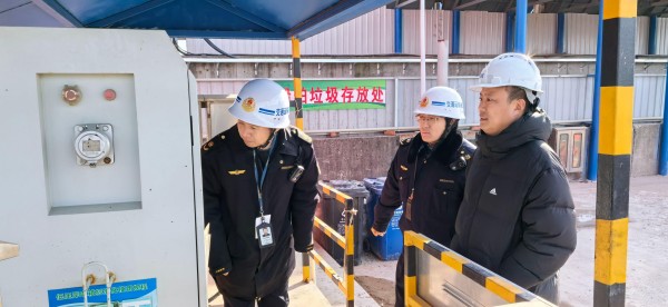 区交通委执法大队开展节前安全检查1.jpg