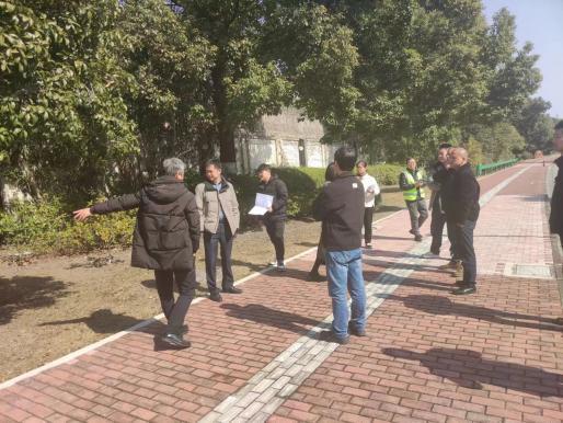 优化公交港湾式站点改造方案 提速增效惠民生2.jpeg
