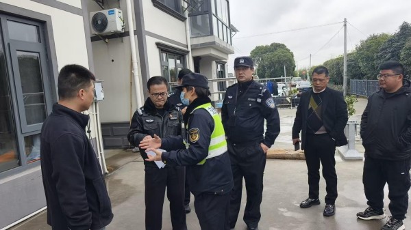 网约车租赁乱象丛生，交通执法大队重拳出击整治1.jpg