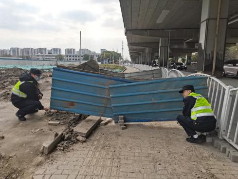 区交通委执法大队及时处置一起擅自挖掘道路案件1.jpeg