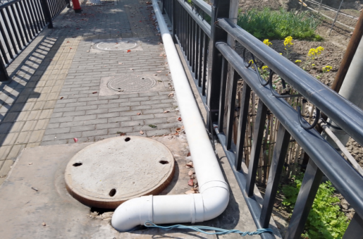 迅速处置擅自占用公路行为，确保城市道路安全1.png