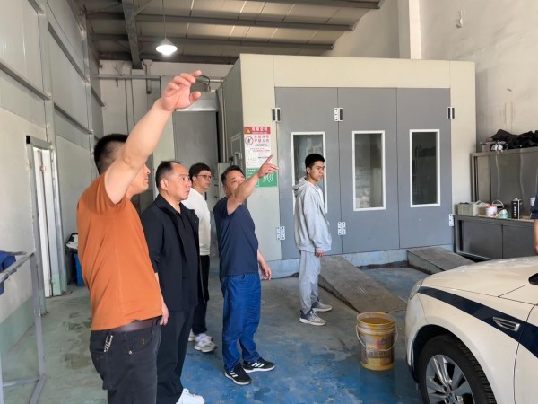 严把“节前关” 区道运中心开展行业安全指导2.jpg