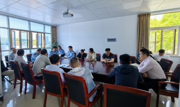 区交通委执法大队召开港口（易扬尘）企业安全暨环保工作会议1.jpg