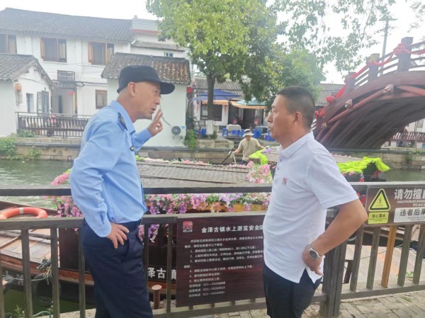区交通委执法大队开展节假日辖区旅游单位安全检查工作1.jpg