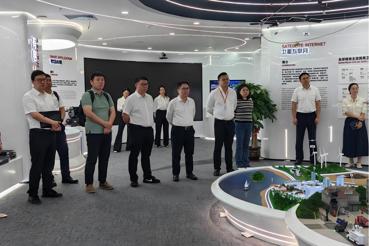 1017_085059_433.jpg 1017_085059_433.jpg