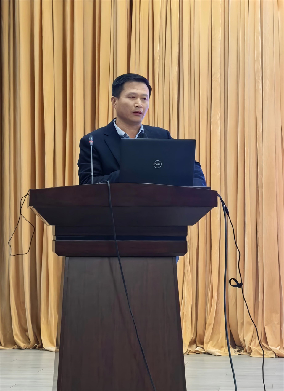 1229_093433_219.jpg 12.jpg