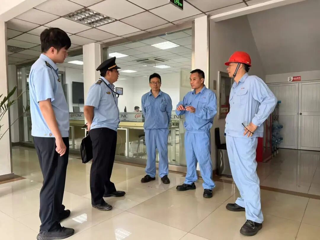 1030_100017_984.jpg 2.jpg