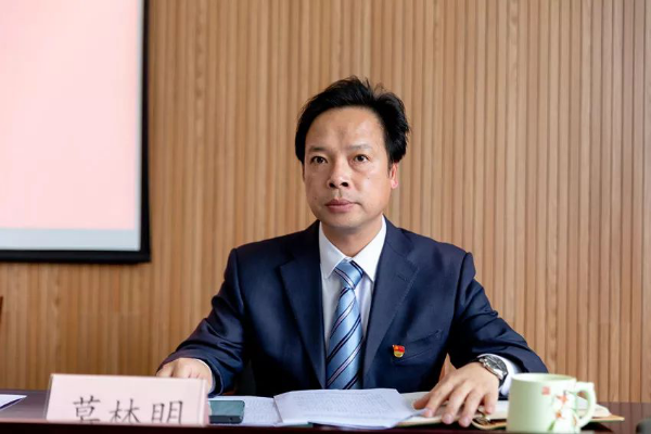 只争朝夕，不负韶华，奋进2020！ ——青浦区绿化市容局召开2020年度工作会议1039.png