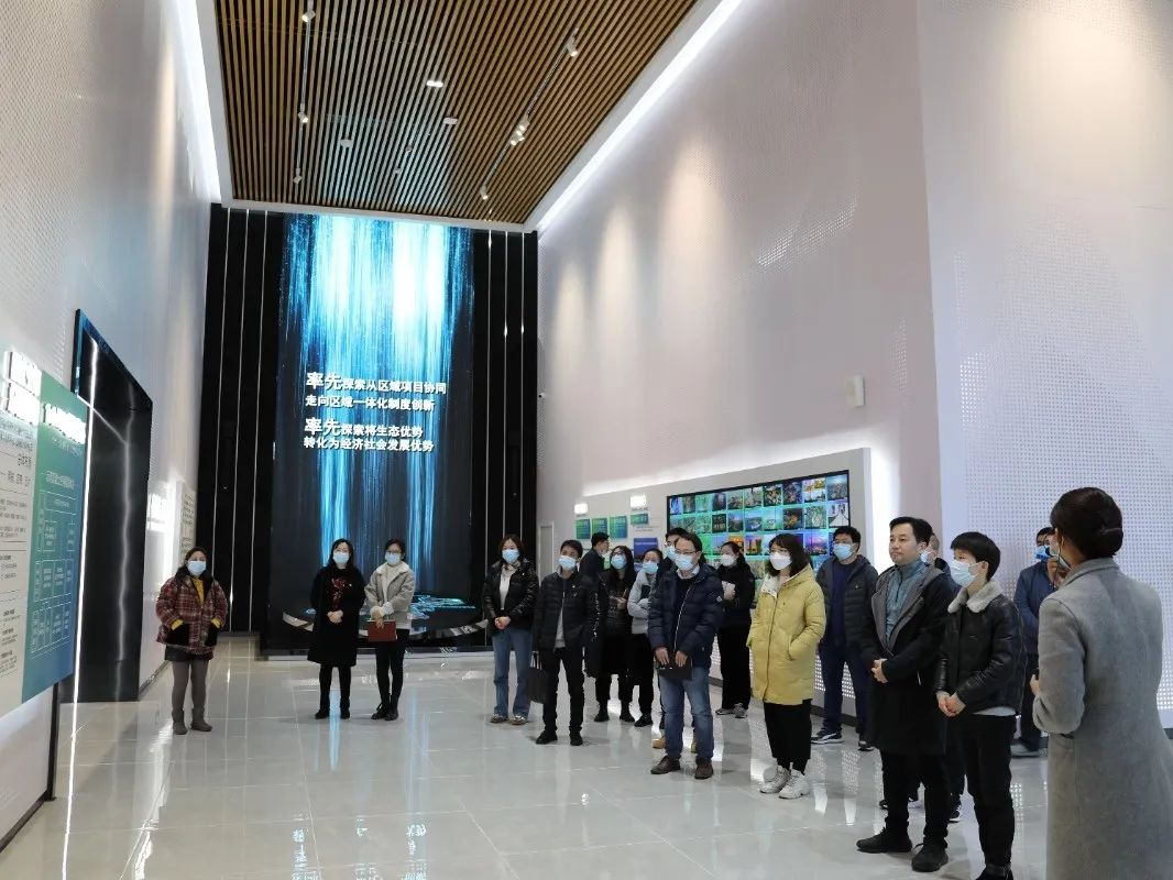 区政府办公室、区发展改革委联合开展“互研共进”增效行动之青浦经济社会发展情况专题活动_工作动态_上海市青浦区发展和改革委员会_上海市青浦区人民政府