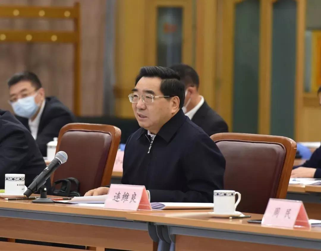 1106_102239_411.jpg 4.jpg