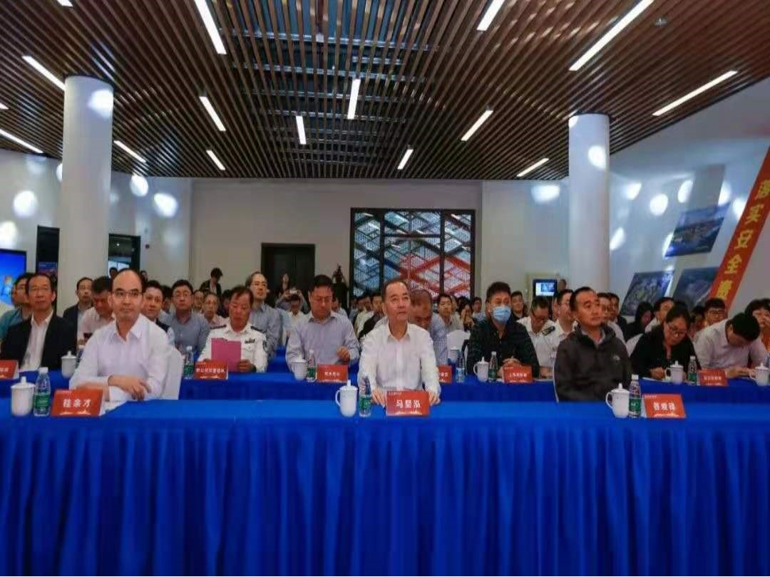 落实安全责任 推动安全发展 上海市“安全生产月”启动仪式在青召开