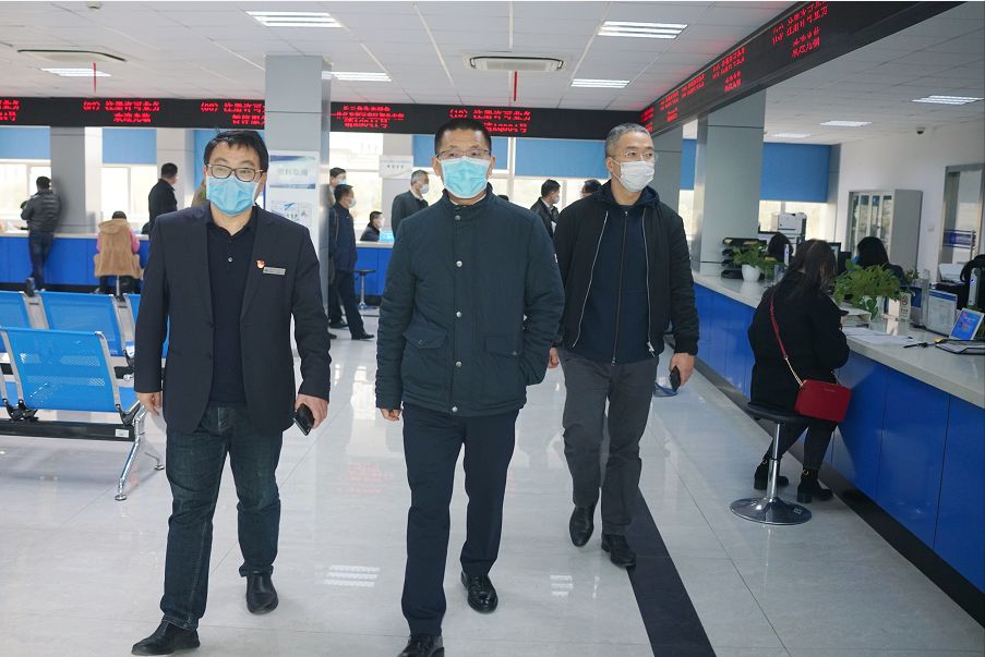 0305_164229_375.jpg 0305_164229_375.jpg