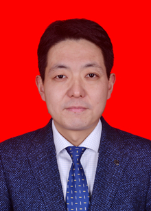 王炜_副本.jpg