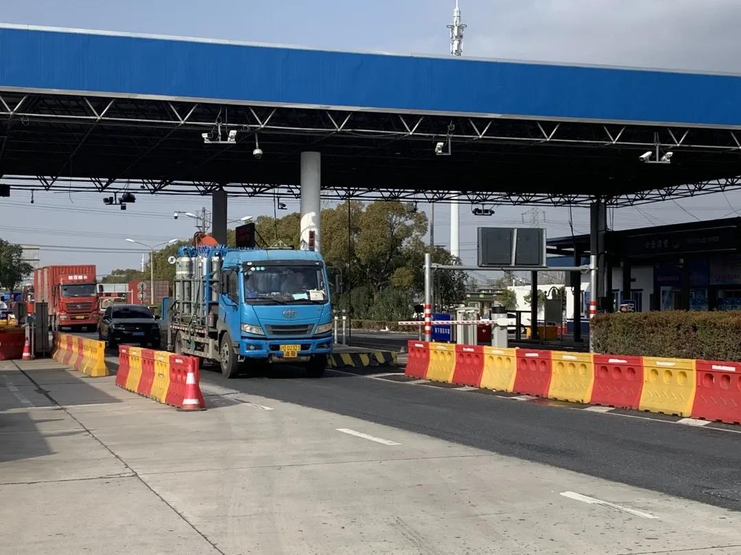 0207_095358_611.jpg 0207_095358_611.jpg