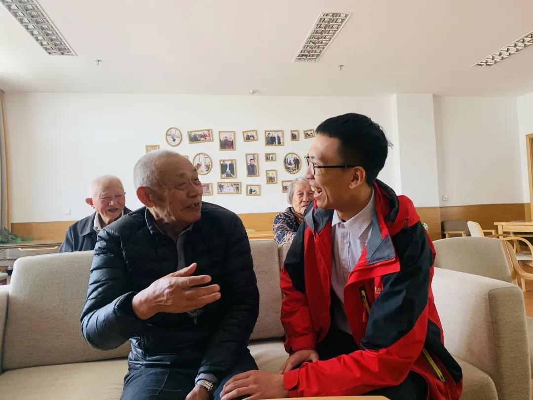 0506_105352_292.jpg 0506_105352_292.jpg