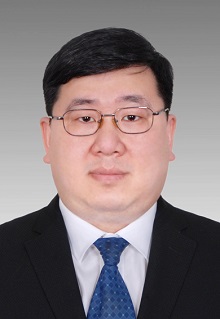 杨欢.jpg