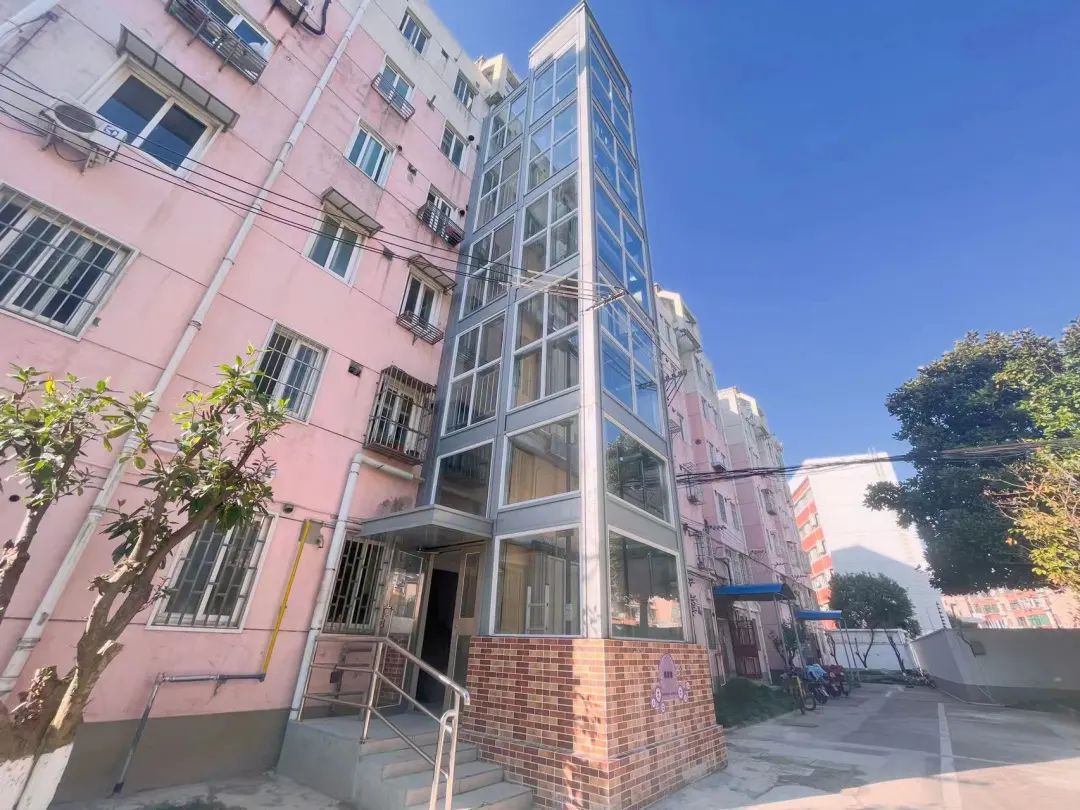 盈浦街道整小区加装电梯在这个小区梦想成真