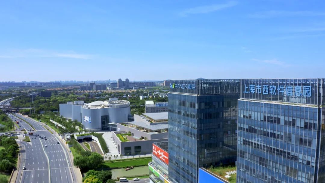 0725_103518_884.jpg 0725_103518_884.jpg