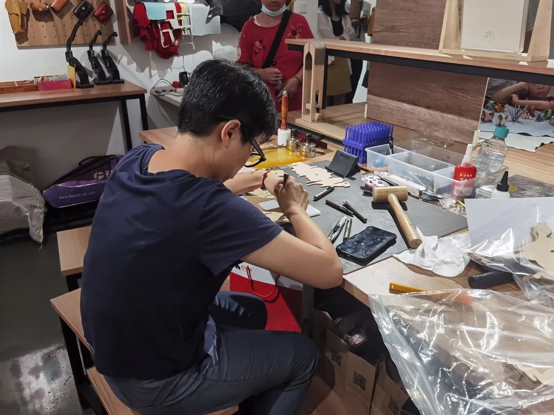 0822_090150_786.jpg 0822_090150_786.jpg