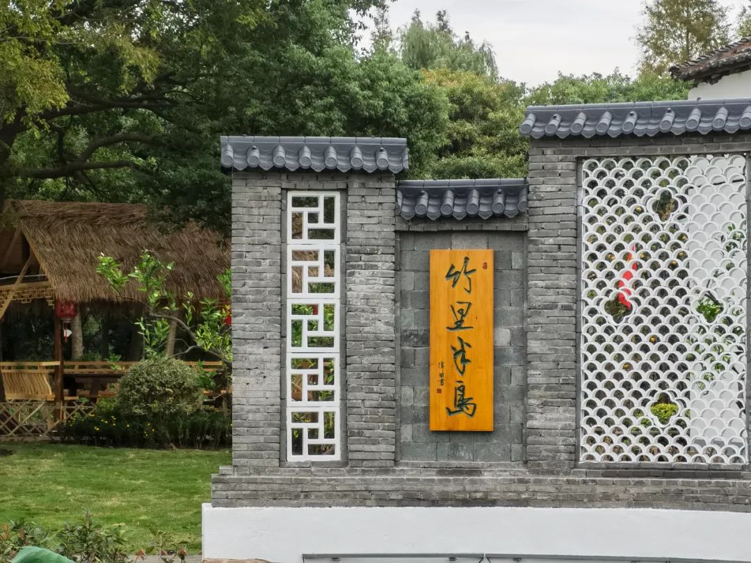 1010_090336_302.jpg 1010_090336_302.jpg